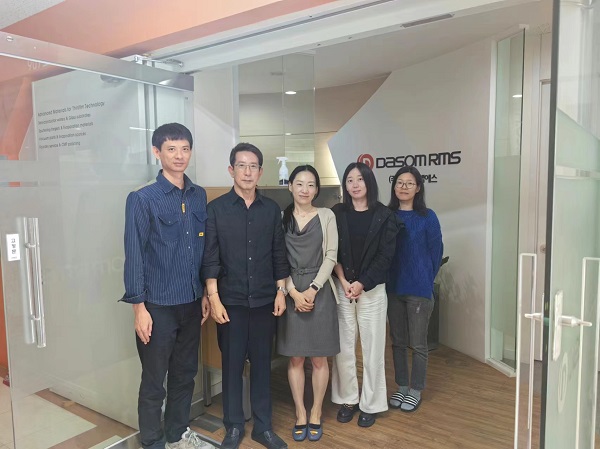 Deepening International Cooperation, PlutoSemi Glass Wafers Receive Bulk Orders from Korean Customers